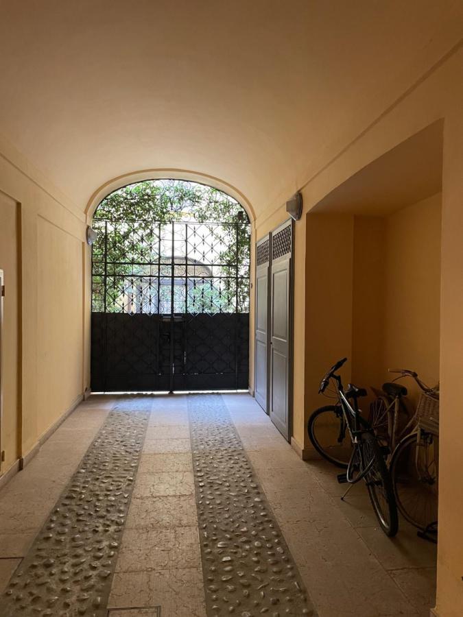 Una Finestra Sul Centro Storico Reggio Emilia Kültér fotó
